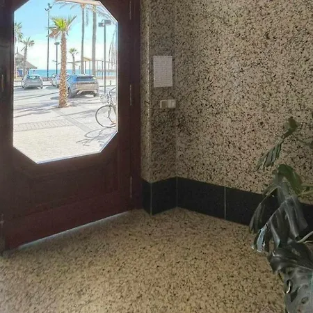 Palm Beach Parking Piscina Andra * Fuengirola